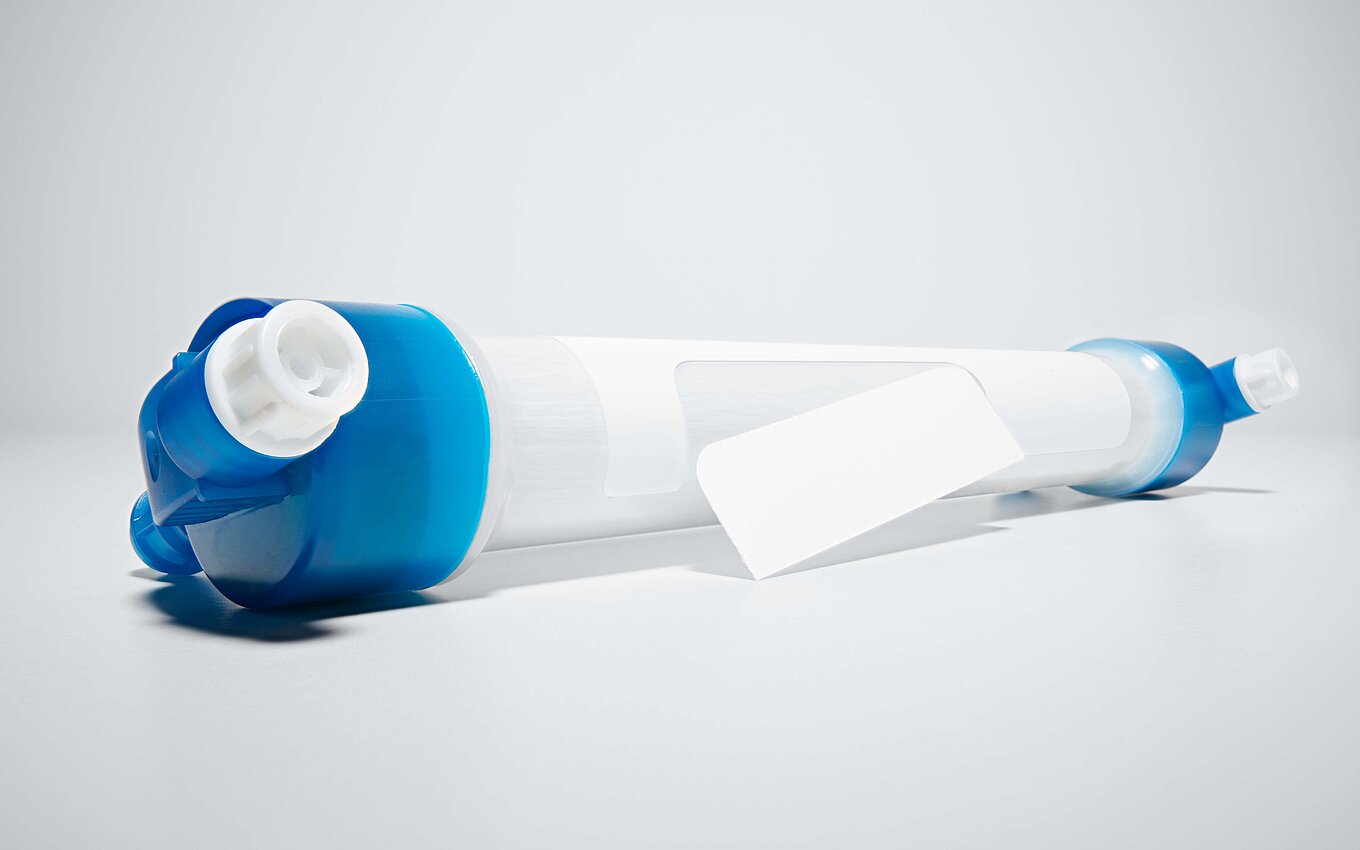 Medical tubing system with special labeling solution for secure traceability by Faller Packaging.
